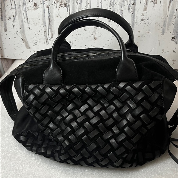 LIEBESKIND "JACKONVILLE" GENUINE LEATHER + SUEDE BAG - Picture 4 of 12